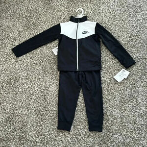 Nike Boys 2-Piece Set